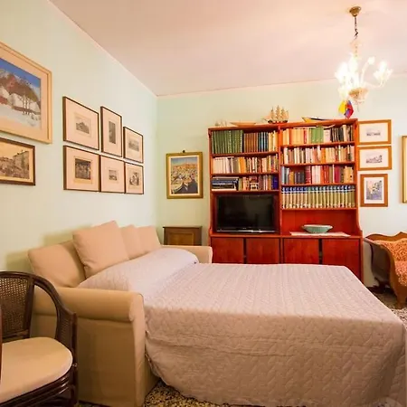 La Casa Di Nane Apartment *